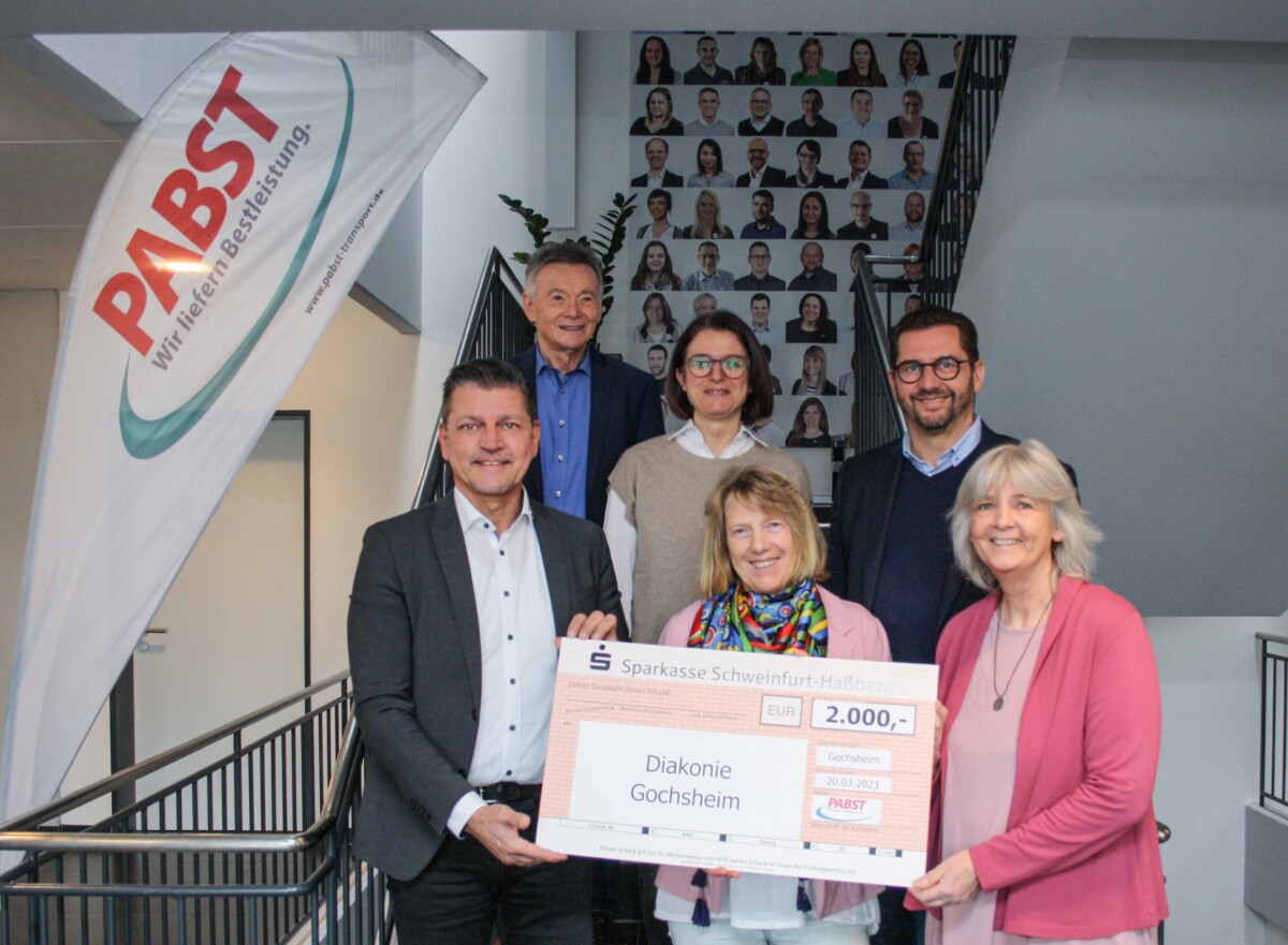 Firma Pabst Transport spendet für Familien in Gochsheim